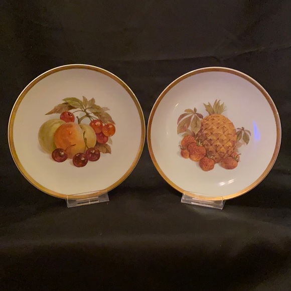 Classic Golden Crown E&R Harvest Plates - Picture 2 of 8
